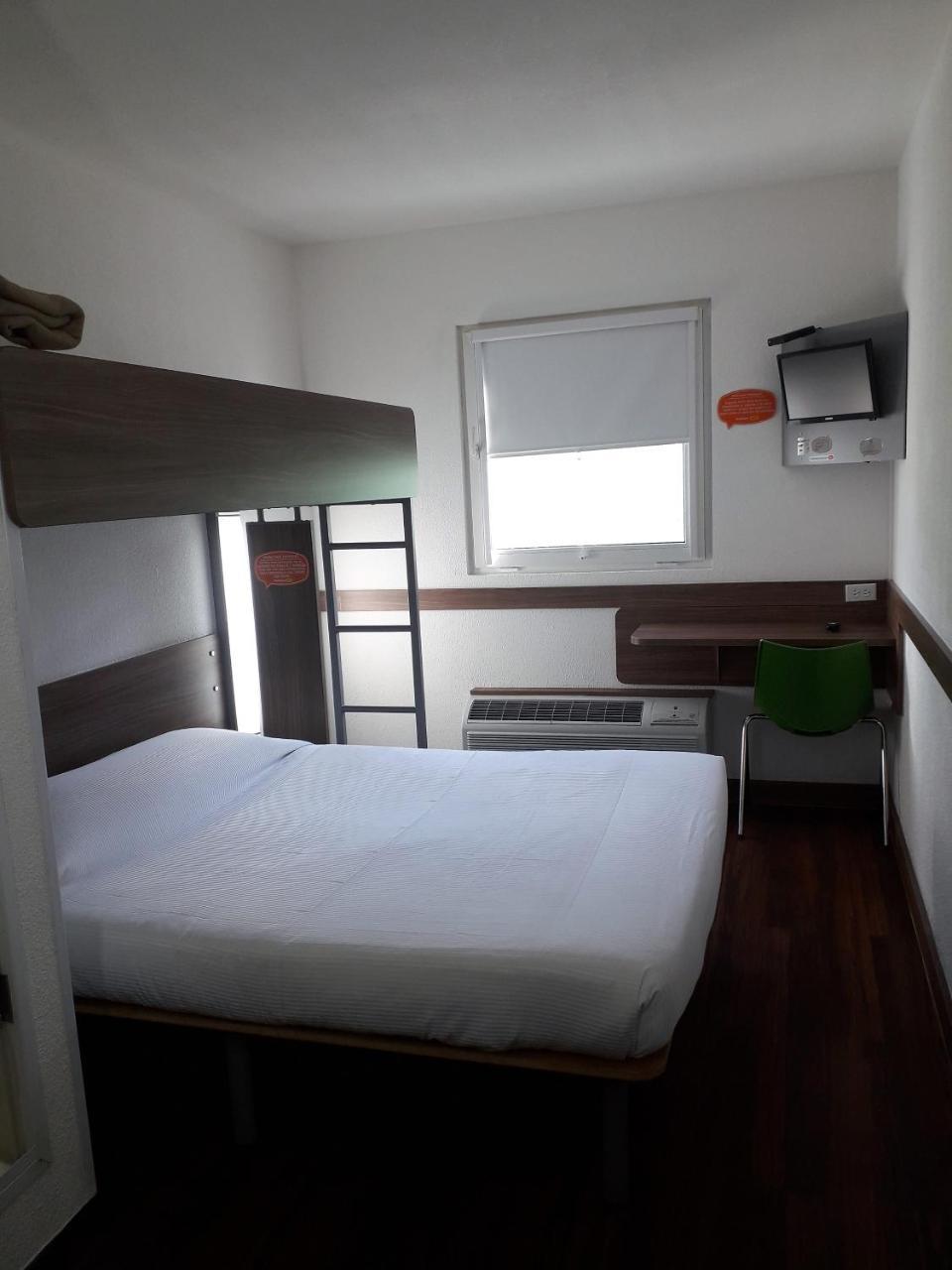Hotel Hi! Querétaro Zewnętrze zdjęcie