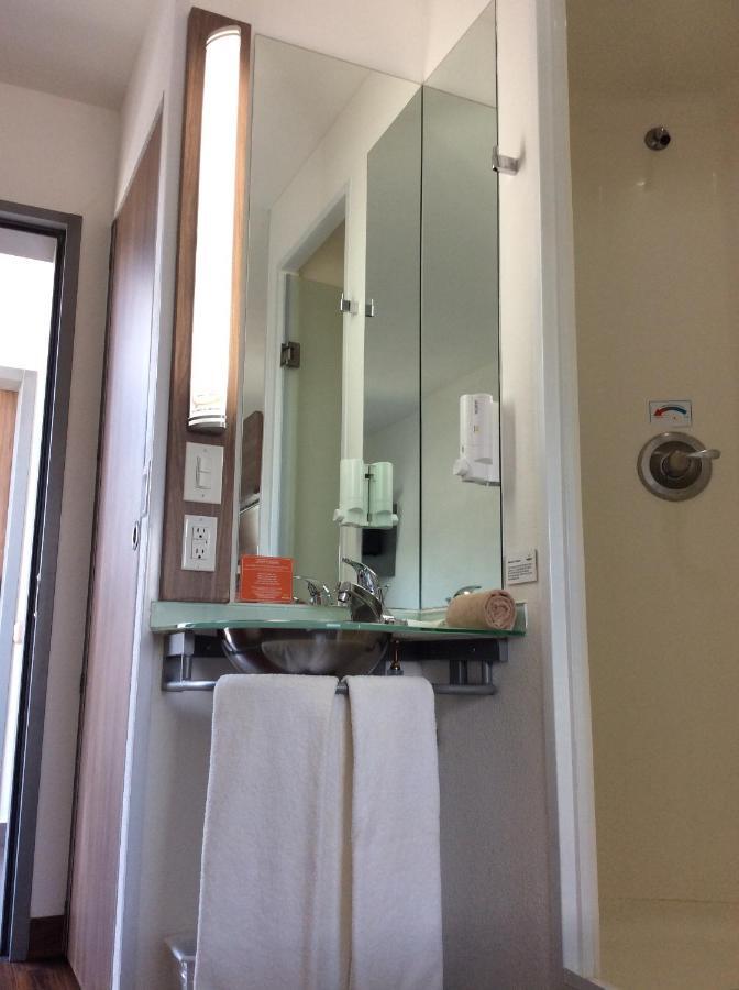 Hotel Hi! Querétaro Zewnętrze zdjęcie